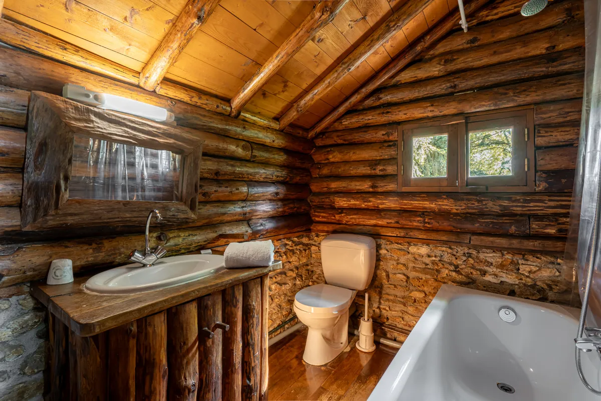 Salle de bain chalet canadien