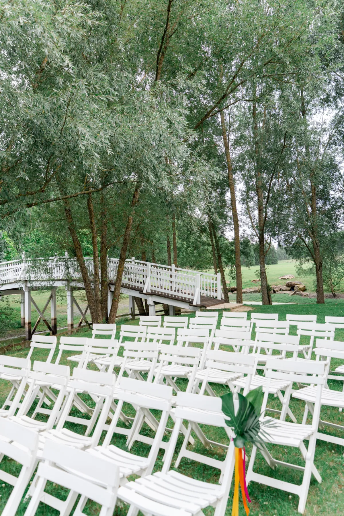 Ile de ceremonie chaises