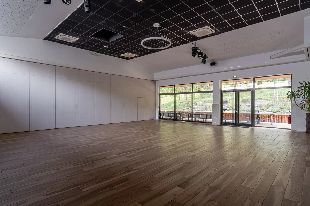 Salle Sequoia vide